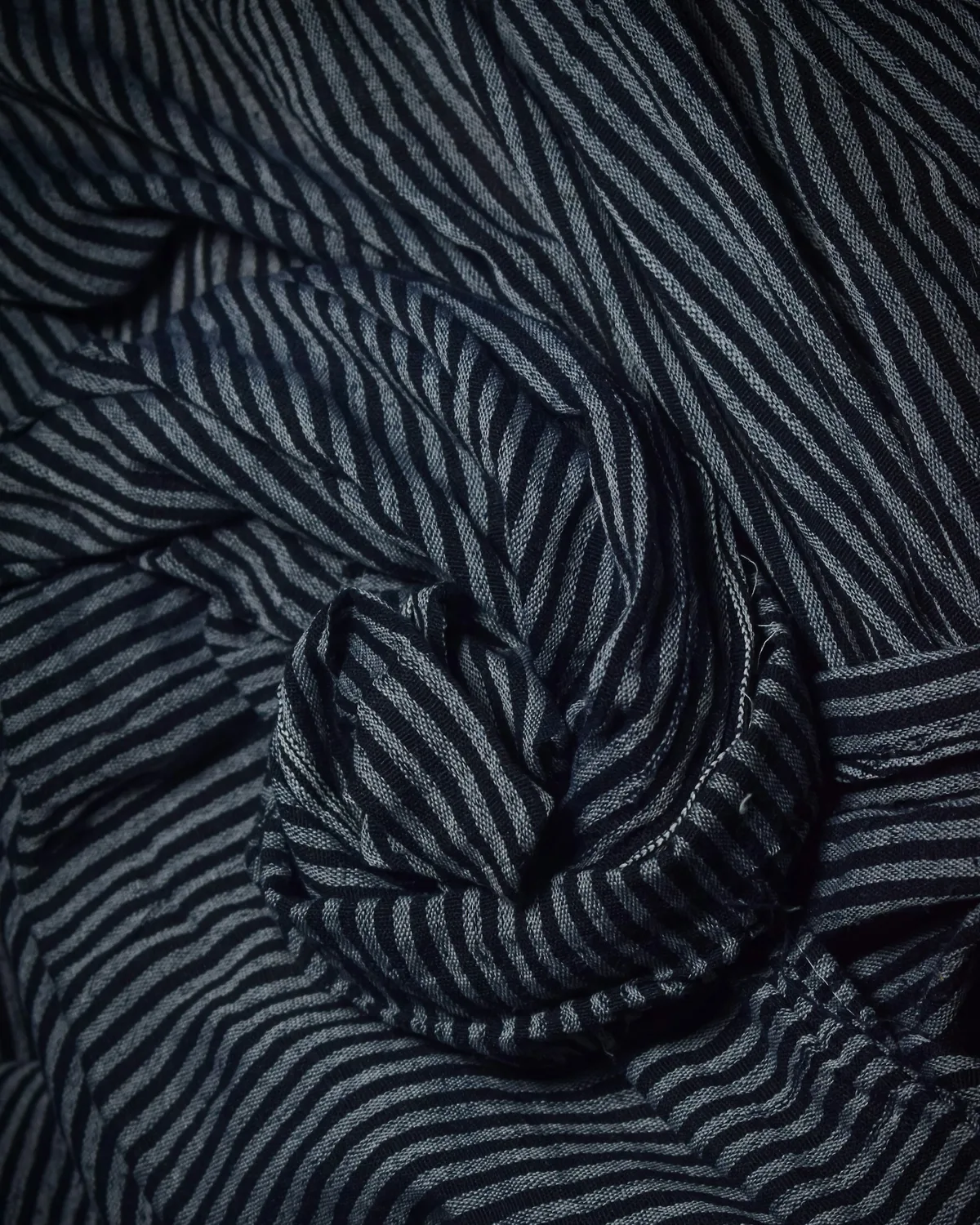 GRID SCARF, front view
